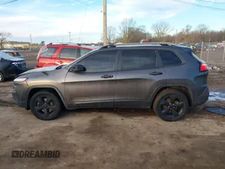 2017 Jeep Cherokee Altitude с VIN 1C4PJLAB6HW652837, выставлен на аукционе IAAI как лот 41459829 с пробегом 84 660 миль миль и . История ставок и продаж доступна на DreamBid. Изображение 14.