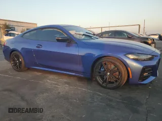 2022 BMW 4 Series 430i z VIN WBA53AP04NCH69132, wystawiony jako Copart lot #83007864 z przebiegiem Nie podano mil oraz Szkoda całkowita • Salvage title. Historia ofert i sprzedaży dostępna na DreamBid. Obrazek 4.