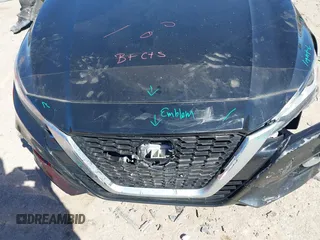 2019 Nissan Altima 2.5 SV with VIN 1N4BL4DVXKN306325, listed as a IAAI auction lot 41731601 with 66,883 mi miles. Bid and sale history available at carsss.com. Image 12.