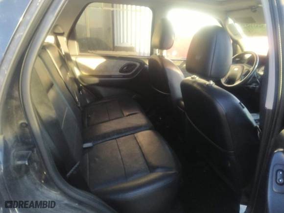 2007 Ford Escape Limited with VIN 1FMCU04147KA92387, listed as a IAAI auction lot 37323827 with 221,468 mi miles. Bid and sale history available at carsss.com. Image 8.