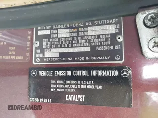 1985 Mercedes-Benz 380 z VIN WDBBA45C0FA026342, wystawiony jako IAAI lot #42197536 z przebiegiem 116 373 mil mil oraz . Historia ofert i sprzedaży dostępna na DreamBid. Obrazek 9.
