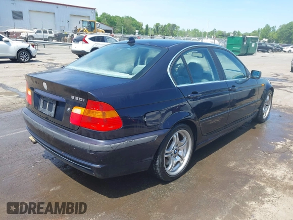 2005 BMW 3 Series 330i с VIN WBAEV53445KM40931, выставлен на аукционе IAAI как лот 42061235 с пробегом 298 421 миль миль и . История ставок и продаж доступна на DreamBid. Изображение 4.