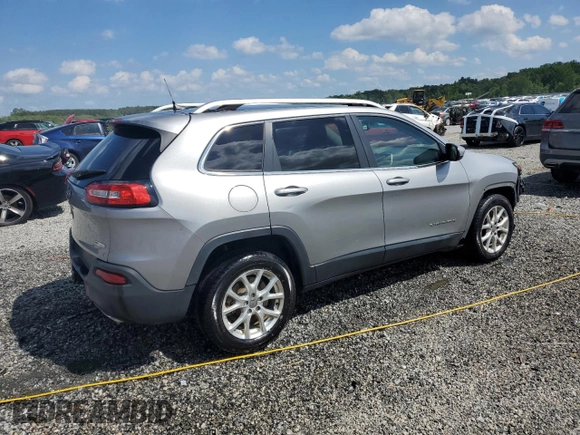 2016 Jeep Cherokee Latitude z VIN 1C4PJLCS9GW161125, wystawiony jako Copart lot #61339145 z przebiegiem 244 966 mil mil oraz Szkoda całkowita • Salvage title. Historia ofert i sprzedaży dostępna na DreamBid. Obrazek 3.