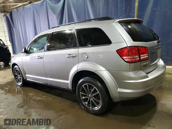 2018 Dodge Journey SE with VIN 3C4PDCAB6JT520826, listed as a Copart auction lot 86358084 with 121,342 mi miles and Clean Title. Bid and sale history available at carsss.com. Image 2.
