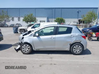2014 Toyota Yaris L с VIN JTDKTUD35ED596783, выставлен на аукционе IAAI как лот 42431371 с пробегом 111 847 миль миль и . История ставок и продаж доступна на DreamBid. Изображение 15.