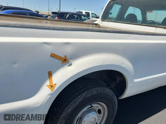 2005 Ford F-250 XL z VIN 1FTSX20545EB22186, wystawiony jako IAAI lot #42501146 z przebiegiem 157 916 mil mil oraz . Historia ofert i sprzedaży dostępna na DreamBid. Obrazek 27.