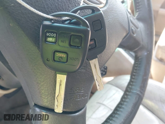 2006 Lexus RX 400h with VIN JTJHW31U960004820, listed as a IAAI auction lot 42155879 with 259,508 mi miles and . Bid and sale history available at DreamBid. Image 11.