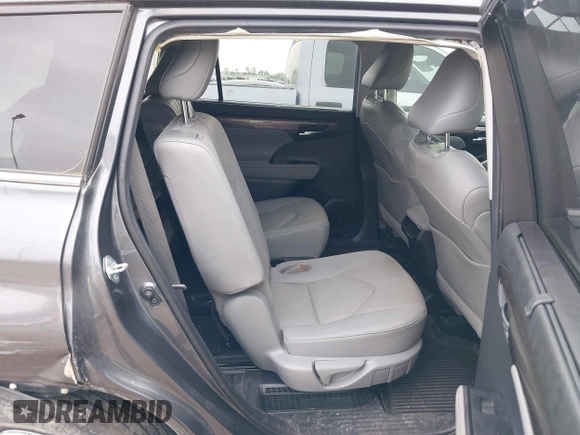 2021 Toyota Highlander Hybrid Limited with VIN 5TDYARAH0MS505144, listed as a IAAI auction lot 41804501 with 40,907 mi miles and . Bid and sale history available at DreamBid. Image 8.