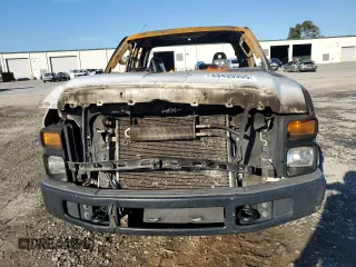 2008 Ford Super Duty F-250 SRW XL with VIN 1FTNX20568EC82863, listed as a Copart auction lot 43439355 with Not Provided miles and Non Repairable. Bid and sale history available at carsss.com. Image 5.