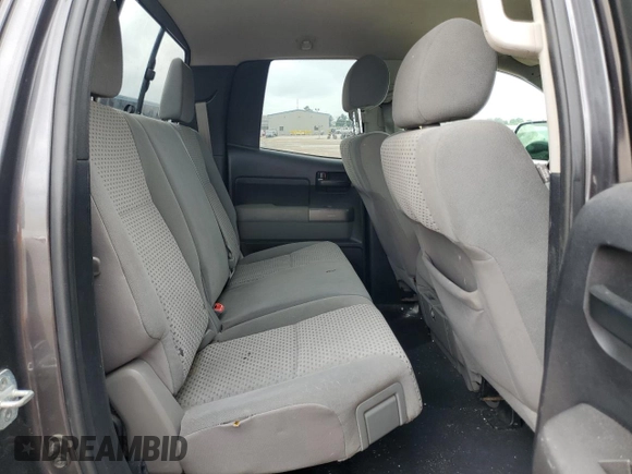 2013 Toyota Tundra z VIN 5TFRM5F14DX055704, wystawiony jako Copart lot #55935965 z przebiegiem 179 268 mil mil oraz Szkoda całkowita • Salvage title. Historia ofert i sprzedaży dostępna na DreamBid. Obrazek 10.