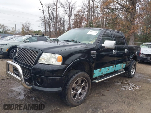 2004 Ford F-150 XLT with VIN 1FTPW14524FA04174, listed as a IAAI auction lot 40864660 with 218,100 mi miles. Bid and sale history available at carsss.com. Image 18.