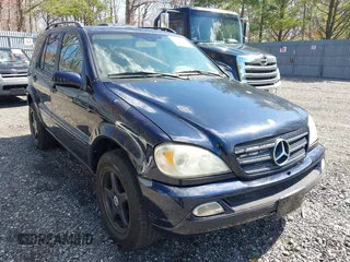 2003 Mercedes-Benz M 350 с VIN 4JGAB57E03A418713, выставлен на аукционе IAAI как лот 41835875 с пробегом 195 982 миль миль и . История ставок и продаж доступна на DreamBid. Изображение 1.