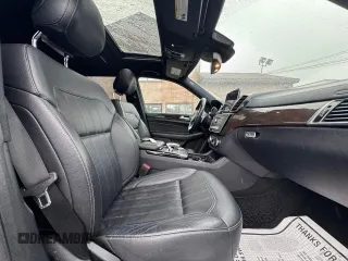 2017 Mercedes-Benz GLS 450 z VIN 4JGDF6EE4HA858306, wystawiony jako Copart lot #62227775 z przebiegiem 208 038 mil mil oraz Czysty tytuł • Clean title. Historia ofert i sprzedaży dostępna na DreamBid. Obrazek 5.