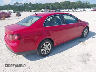 2008 Volkswagen Jetta SE with VIN 3VWRZ71K28M005034, listed as a IAAI auction lot 42615440 with 147,620 mi miles and . Bid and sale history available at DreamBid. Image 4.