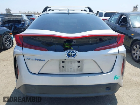 2017 Toyota Prius Plus with VIN JTDKARFP3H3018453, listed as a IAAI auction lot 42391330 with 145,289 mi miles and . Bid and sale history available at DreamBid. Image 16.