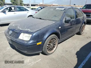2000 Volkswagen Jetta GLS with VIN 3VWSF29M8YM183484, listed as a Copart auction lot 67804954 with 203,779 mi miles and Clean title. Bid and sale history available at DreamBid. Image 1.