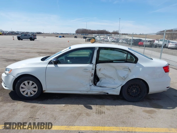 2015 Volkswagen Jetta Sedan 2.0L S with VIN 3VW2K7AJ3FM299795, listed as a IAAI auction lot 41898540 with 133,444 mi miles. Bid and sale history available at carsss.com. Image 15.