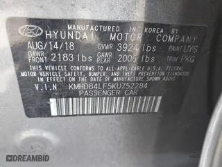 2019 Hyundai Elantra Preferred with VIN KMHD84LF5KU752284, listed as a IAAI auction lot 42011404 with 88,327 mi miles. Bid and sale history available at carsss.com. Image 9.