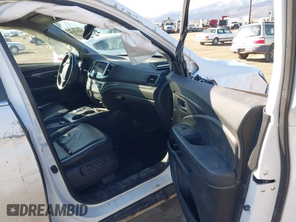 2020 Honda Ridgeline RTL with VIN 5FPYK3F50LB028430, listed as a IAAI auction lot 42033090 with Not provided miles and . Bid and sale history available at DreamBid. Image 5.