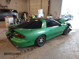 2000 Chevrolet Camaro Z28 z VIN 2G1FP22G0Y2103689, wystawiony jako IAAI lot #42173195 z przebiegiem Nie podano mil oraz . Historia ofert i sprzedaży dostępna na DreamBid. Obrazek 4.