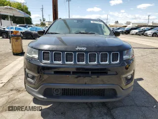 2018 Jeep Compass Latitude with VIN 3C4NJCBB8JT266471, listed as a Copart auction lot 51668235 with 61,461 mi miles and Clean Title. Bid and sale history available at carsss.com. Image 5.