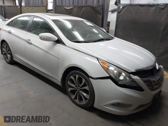 2013 Hyundai Sonata Limited with VIN 5NPEC4ABXDH616673, listed as a IAAI auction lot 41132659 with 170,958 mi miles and . Bid and sale history available at carsss.com. Image 1.