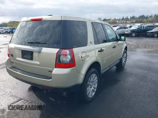2008 Land Rover LR2 SE with VIN SALFS24N88H019147, listed as a IAAI auction lot 41926003 with 146,524 mi miles and . Bid and sale history available at DreamBid. Image 4.