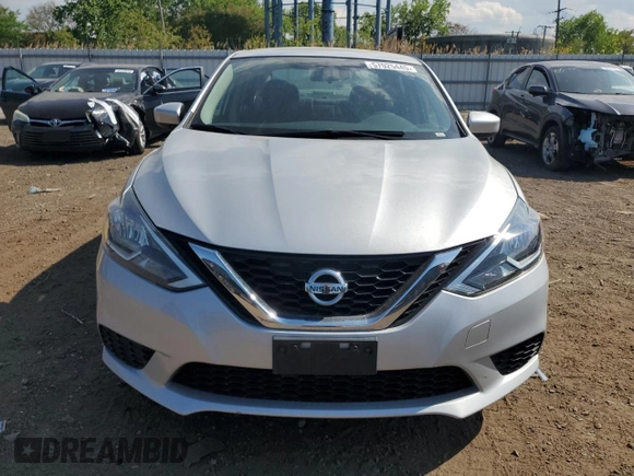 2017 Nissan Sentra SV z VIN 3N1AB7AP3HY282867, wystawiony jako Copart lot #57025445 z przebiegiem 79 690 mil mil oraz Szkoda całkowita • Salvage title. Historia ofert i sprzedaży dostępna na DreamBid. Obrazek 5.