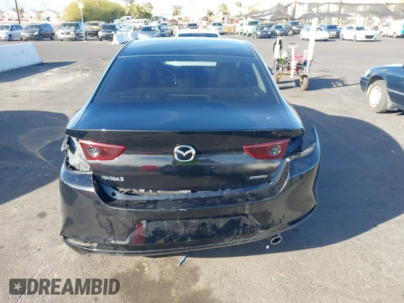 2021 Mazda 3 S z VIN JM1BPAAL8M1321402, wystawiony jako IAAI lot #41693911 z przebiegiem 35 144 mil mil oraz . Historia ofert i sprzedaży dostępna na DreamBid. Obrazek 17.
