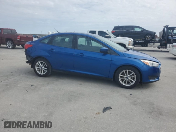 2018 Ford Focus SE z VIN 1FADP3F22JL328761, wystawiony jako Copart lot #45220705 z przebiegiem 71 639 mil mil oraz Szkoda całkowita • Salvage title. Historia ofert i sprzedaży dostępna na DreamBid. Obrazek 4.
