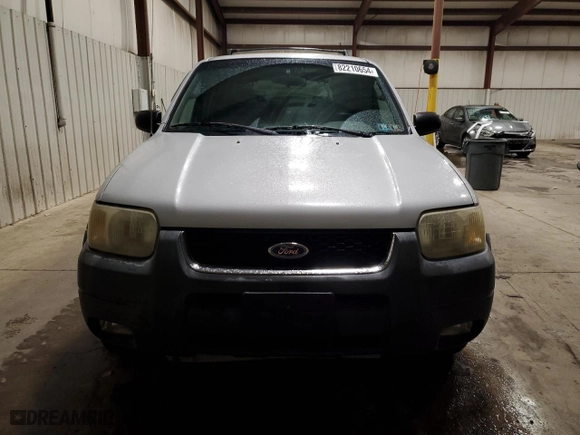 2002 Ford Escape Limited with VIN 1FMCU04122KD98349, listed as a Copart auction lot 82210654 with 129,933 mi miles and Salvage Title. Bid and sale history available at carsss.com. Image 5.