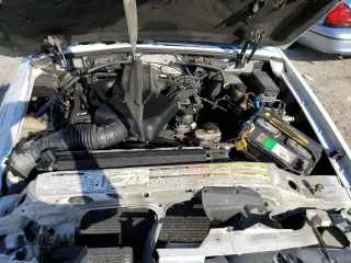 1997 Ford Explorer XL with VIN 1FMDU34E8VZB26666, listed as a Copart auction lot 81268474 with 172,501 mi miles and Clean title. Bid and sale history available at DreamBid. Image 12.