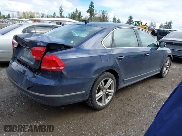 2015 Volkswagen Passat 2.0L TDI SEL Premium with VIN 1VWCV7A32FC013627, listed as a IAAI auction lot 41979341 with 175,728 mi miles. Bid and sale history available at carsss.com. Image 4.