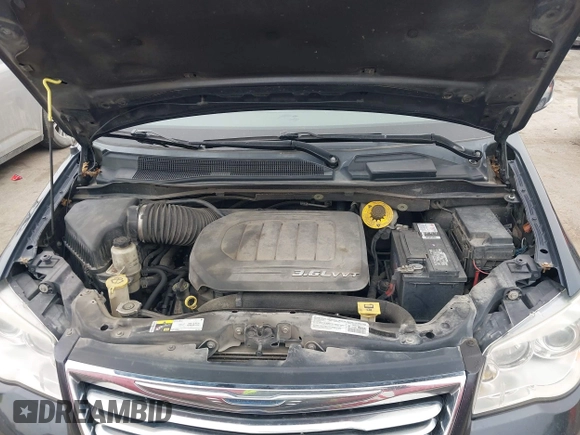 2014 Chrysler Town & Country Limited with VIN 2C4RC1GG3ER188114, listed as a IAAI auction lot 42082618 with 193,562 mi miles and . Bid and sale history available at DreamBid. Image 10.