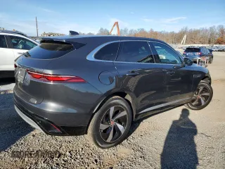 2023 Jaguar F-Pace S z VIN SADCJ2EX9PA712351, wystawiony jako Copart lot #81083514 z przebiegiem 11 895 mil mil oraz Szkoda całkowita • Salvage title. Historia ofert i sprzedaży dostępna na DreamBid. Obrazek 3.
