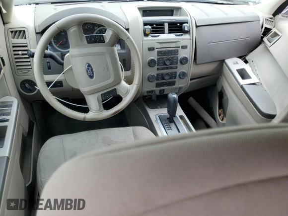 2012 Ford Escape XLT с VIN 1FMCU9DG1CKB43394, выставлен на аукционе Copart как лот 50713325 с пробегом 161 198 миль миль и Списание • Salvage title. История ставок и продаж доступна на DreamBid. Изображение 8.