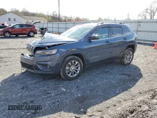 2020 Jeep Cherokee Latitude Plus with VIN 1C4PJMLB3LD551455, listed as a Copart auction lot 52232135 with 111,061 mi miles and Salvage Title. Bid and sale history available at carsss.com. Image 1.
