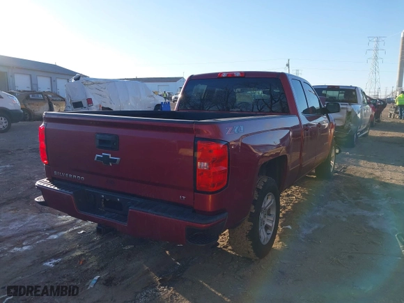 2018 Chevrolet Silverado 1500 LT with VIN 1GCVKREC0JZ177104, listed as a IAAI auction lot 41431324 with 87,145 mi miles. Bid and sale history available at carsss.com. Image 4.