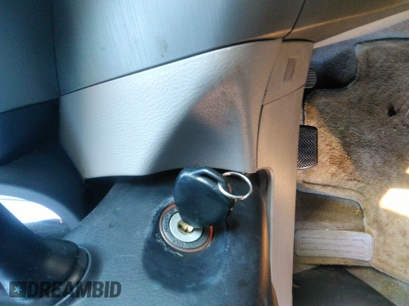 2007 Toyota RAV4 Limited с VIN JTMBD31VX76027755, выставлен на аукционе IAAI как лот 42528396 с пробегом 265 446 миль миль и . История ставок и продаж доступна на DreamBid. Изображение 11.