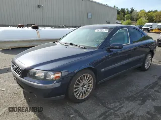 2004 Volvo S60 with VIN YV1RS59V342321760, listed as a Copart auction lot 54357014 with 135,376 mi miles and Salvage Title. Bid and sale history available at carsss.com. Image 1.