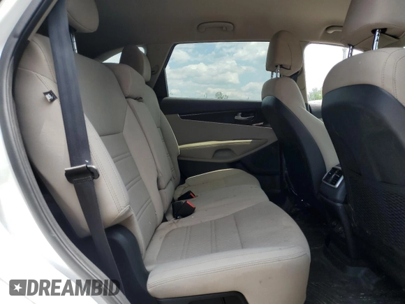 2017 Kia Sorento LX with VIN 5XYPGDA50HG235029, listed as a Copart auction lot 61143815 with 63,864 mi miles and Salvage title. Bid and sale history available at DreamBid. Image 11.