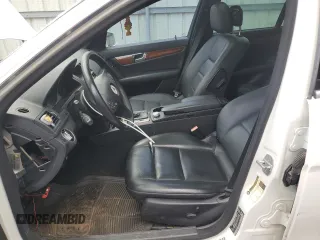 2011 Mercedes-Benz C 300 Sport с VIN WDDGF5EB5BR136844, выставлен на аукционе Copart как лот 63857685 с пробегом Не указан миль и Чистый • Clean title. История ставок и продаж доступна на DreamBid. Изображение 7.