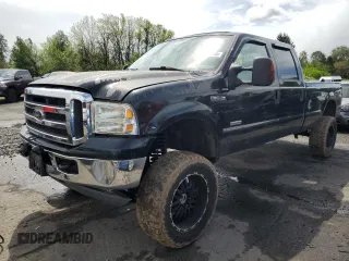 2007 Ford F-350 XL z VIN 1FTWW31P57EA06783, wystawiony jako Copart lot #55391295 z przebiegiem 223 219 mil mil oraz Szkoda całkowita • Salvage title. Historia ofert i sprzedaży dostępna na DreamBid. Obrazek 1.