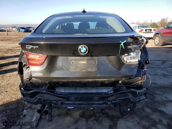2015 BMW 3 Series Gran Turismo 328i xDrive with VIN WBA8Z5C52FD671780, listed as a Copart auction lot 40645744 with 86,868 mi miles. Bid and sale history available at carsss.com. Image 6.