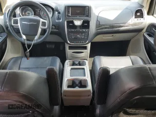 2014 Chrysler Town & Country Touring L z VIN 2C4RC1CG9ER421287, wystawiony jako Copart lot #59733635 z przebiegiem 99 270 mil mil oraz Czysty tytuł • Clean title. Historia ofert i sprzedaży dostępna na DreamBid. Obrazek 8.