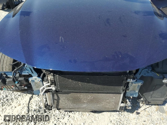 2018 Alfa Romeo Giulia z VIN ZARFAEBN4J7575360, wystawiony jako Copart lot #53157085 z przebiegiem 70 032 mil mil oraz Szkoda całkowita • Salvage title. Historia ofert i sprzedaży dostępna na DreamBid. Obrazek 11.