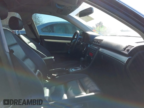 2008 Audi A4 2.0T with VIN WAUDF78EX8A022339, listed as a IAAI auction lot 41644742 with 231,242 mi miles. Bid and sale history available at carsss.com. Image 5.