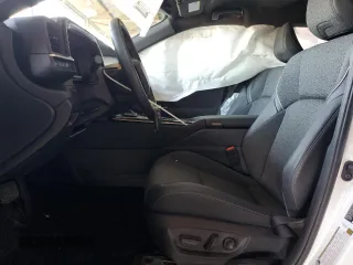 2024 Toyota Crown XLE z VIN JTDAAAAFXR3024697, wystawiony jako Copart lot #58927054 z przebiegiem 8695 mil mil oraz Szkody całkowita. Historia ofert i sprzedaży dostępna na DreamBid. Obrazek 7.