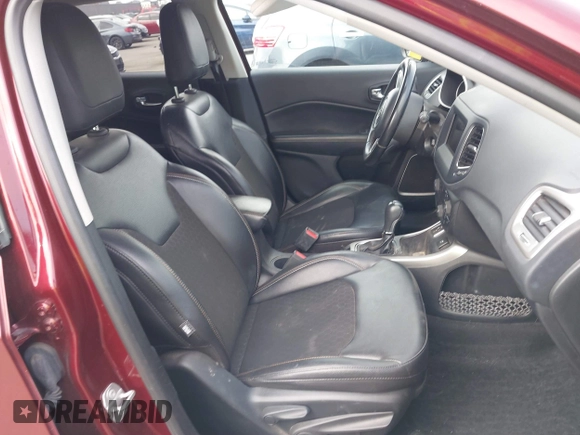 2020 Jeep Compass Latitude with VIN 3C4NJCBB3LT257809, listed as a IAAI auction lot 41736438 with 50,435 mi miles and . Bid and sale history available at DreamBid. Image 5.