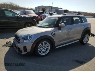 2024 MINI Countryman Cooper S with VIN WMZ83BR07R3S04122, listed as a Copart auction lot 49089105 with 31,460 mi miles and Clean Title. Bid and sale history available at carsss.com. Image 1.